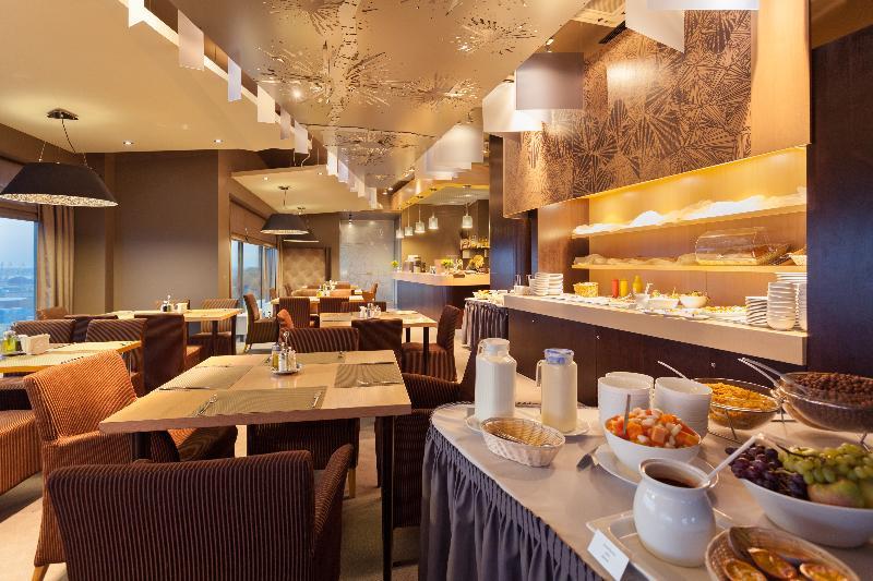 Rija Port Hotel Riga Ngoại thất bức ảnh